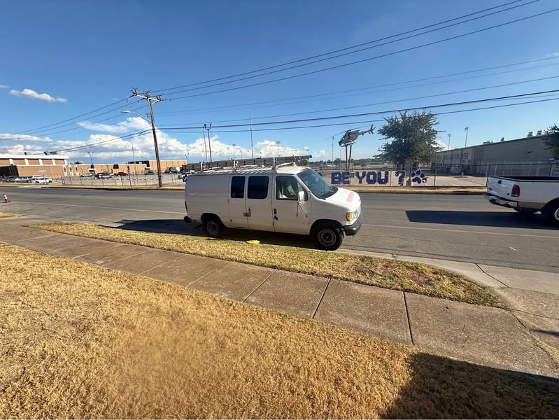 2002 Ford Econoline E250 Cargo - Black