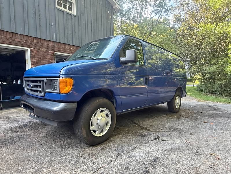 2006 Ford Econoline E250 Cargo - Van