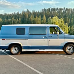 1990 Ford Econoline Van E150