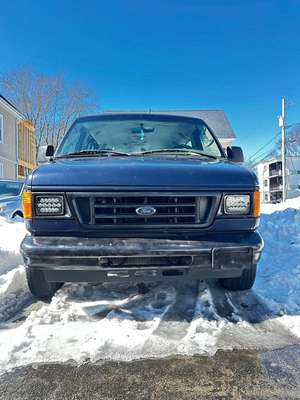 2006 Ford Econoline E150 Passenger - Van