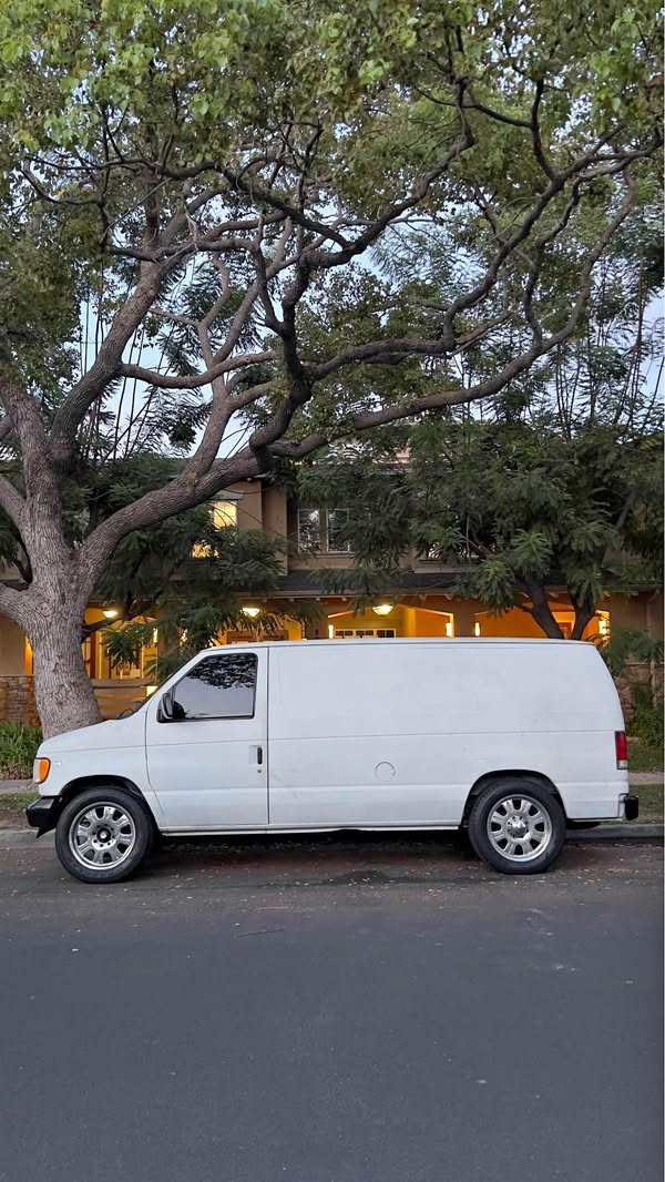 1997 Ford Econoline E250 Cargo - .