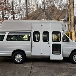 2011 Ford econoline e350