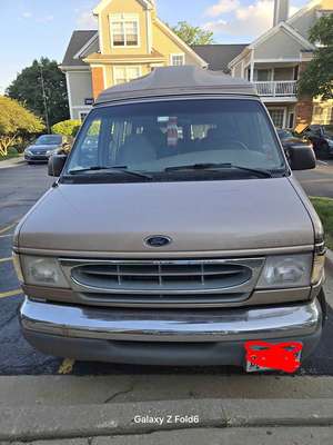 1998 Ford Econoline E150 Passenger - Van