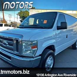 2010 Ford Econoline Cargo Van