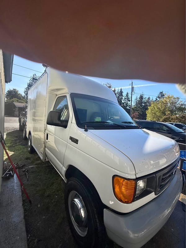 2004 Ford Econoline E350 Super Duty Cargo - Super duty