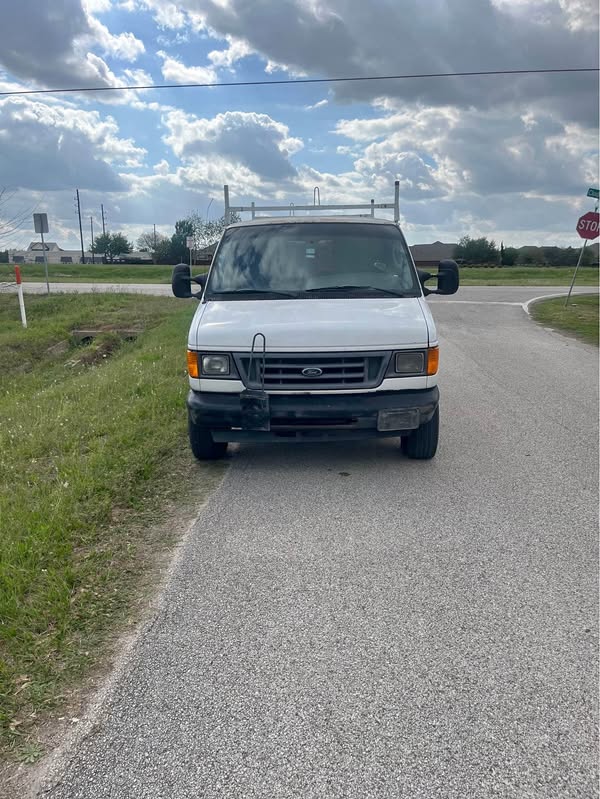 2007 Ford Econoline E350 Cargo - Van