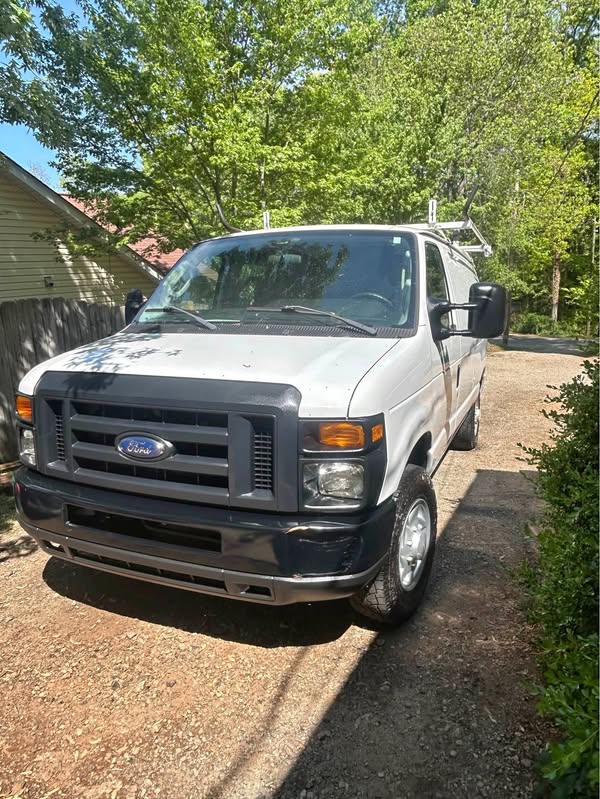 2013 Ford Econoline E250 Cargo - Van