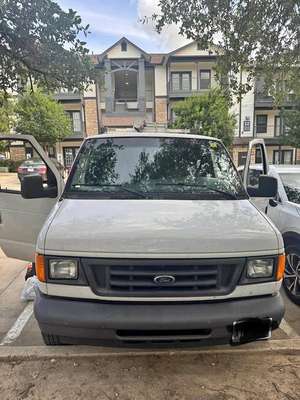 2006 Ford Econoline E250 Cargo - Extended Van