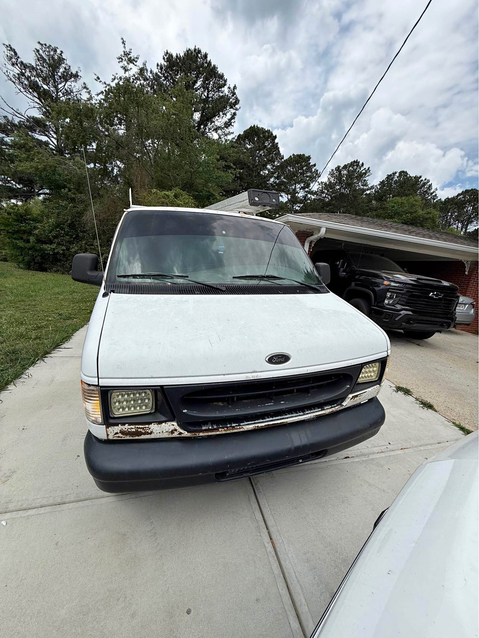 1999 Ford Econoline E250 Cargo - Van