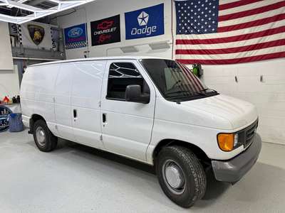 2006 Ford Econoline E350 Cargo - Van