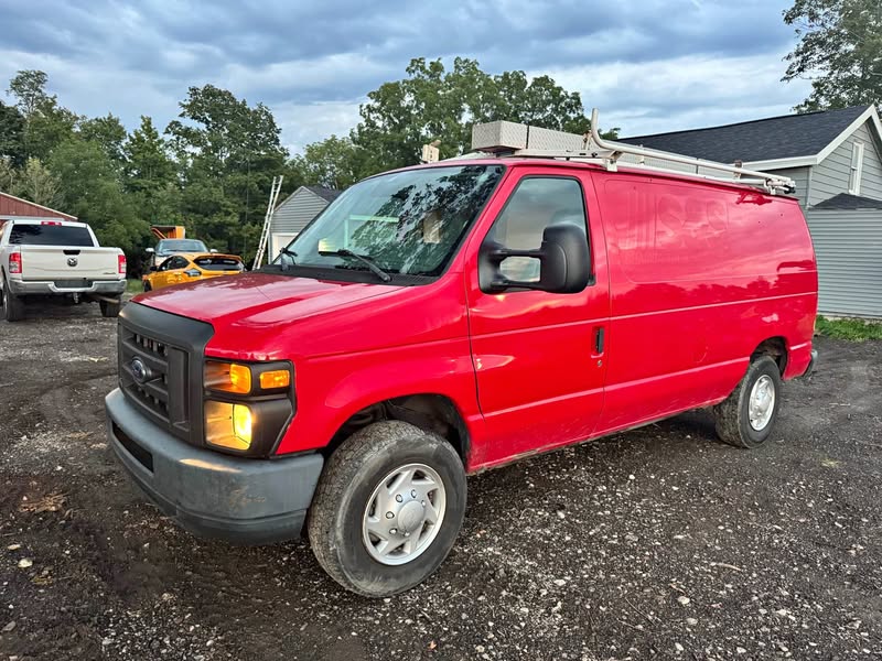 2013 Ford Econoline E350 Super Duty Cargo - Van