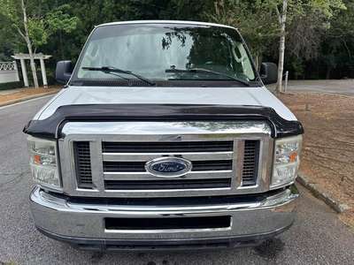 2010 Ford Econoline E350 Super Duty Passenger - Extended Van