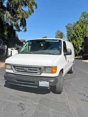 2006 Ford Econoline E150 Cargo - Van