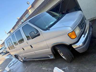 2005 Ford Econoline E150 Cargo - Van