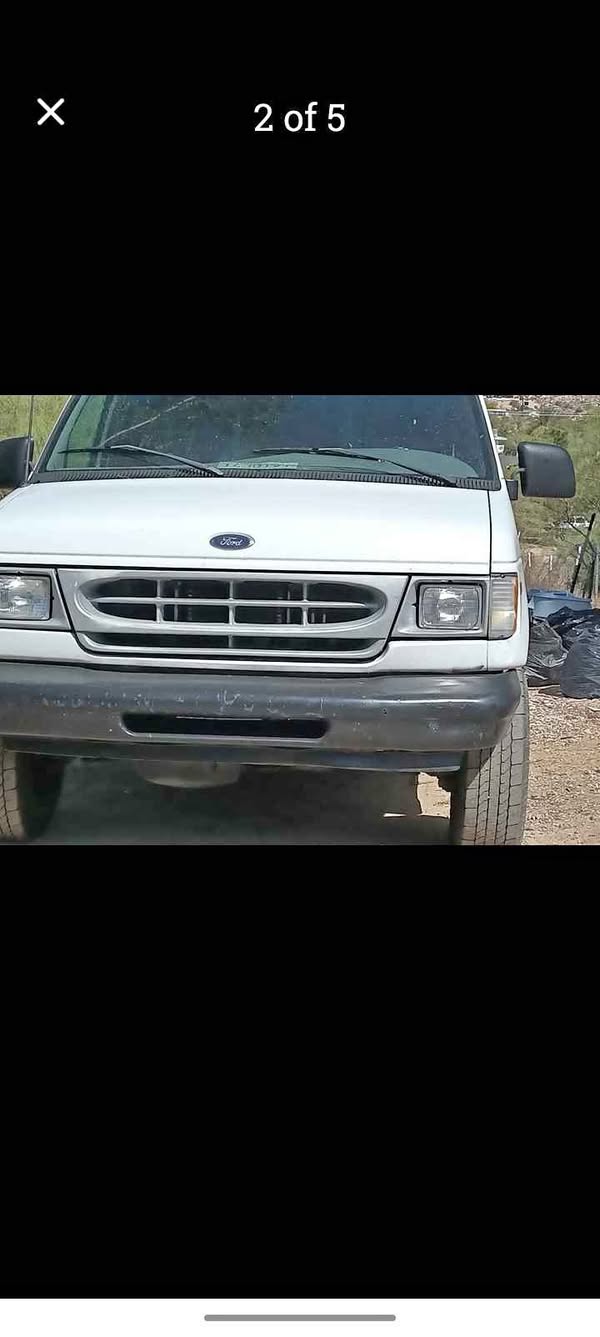 2000 Ford Econoline E350 Super Duty Cargo - Extended Van