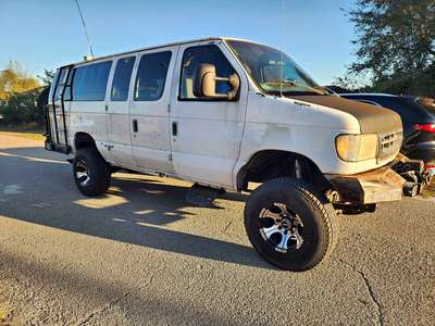 1998 Ford Econoline E350 Super Duty Passenger - Extended Van