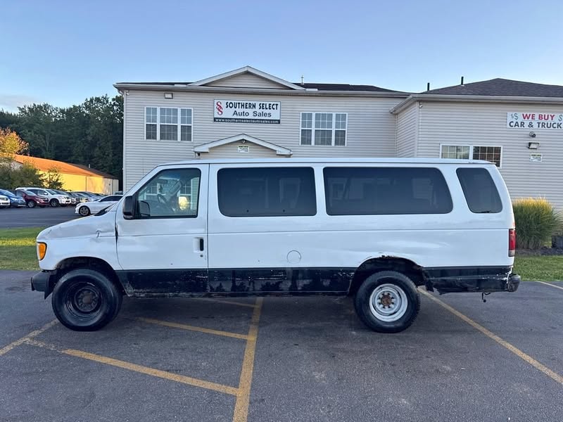 2003 Ford Econoline Wagon