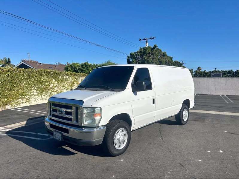 2008 Ford Econoline E350 Super Duty Cargo - Van