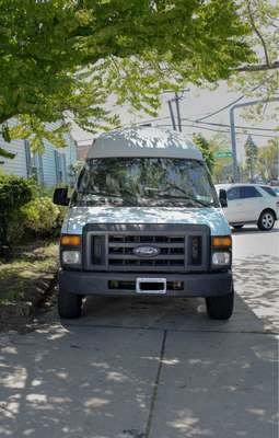 2009 Ford Econoline E250 Cargo - Van