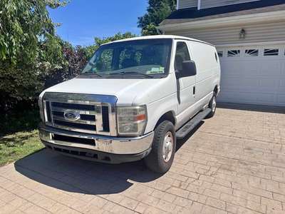 2008 Ford Econoline E250 Cargo - Extended Van