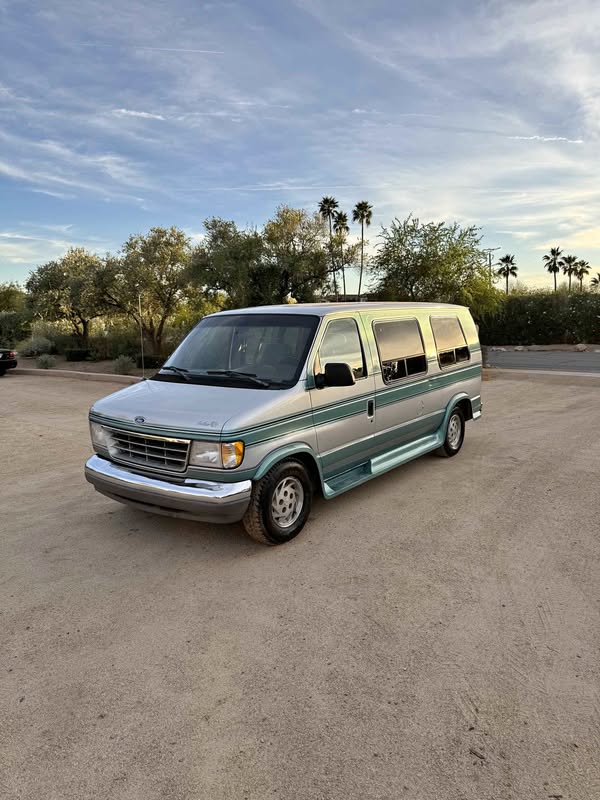 1993 Ford Econoline E150 Passenger - Van
