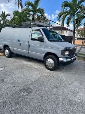 1999 Ford Econoline E250 Cargo - Van