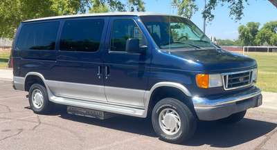 2003 Ford Econoline E150 Passenger - Van