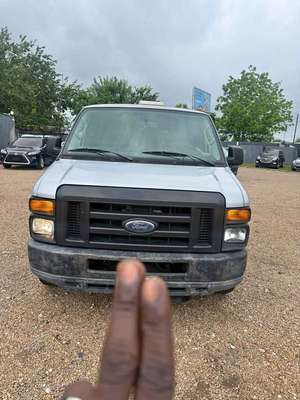 2014 Ford Econoline E350 Cargo - Van