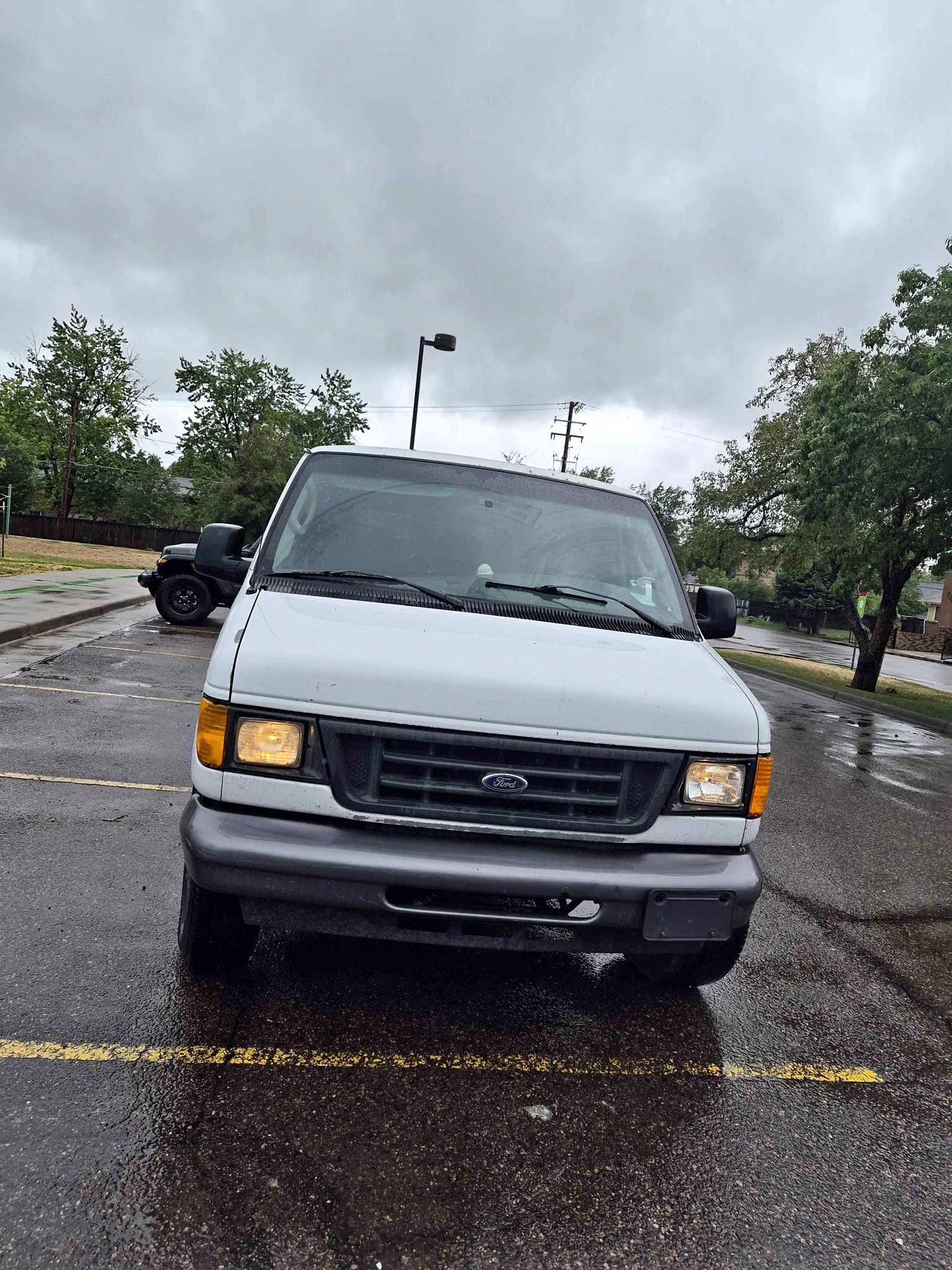 2007 Ford Econoline E350 Cargo - Extended Van