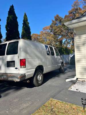 2006 Ford Econoline E150 Cargo - Van