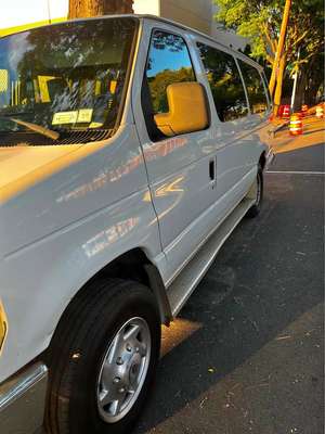 2010 Ford Econoline E350 Super Duty Cargo - Van