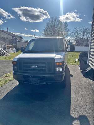 2011 Ford Econoline E250 Cargo - Van