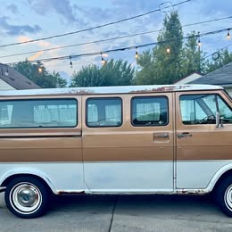 1972 Ford e-200 econoline van