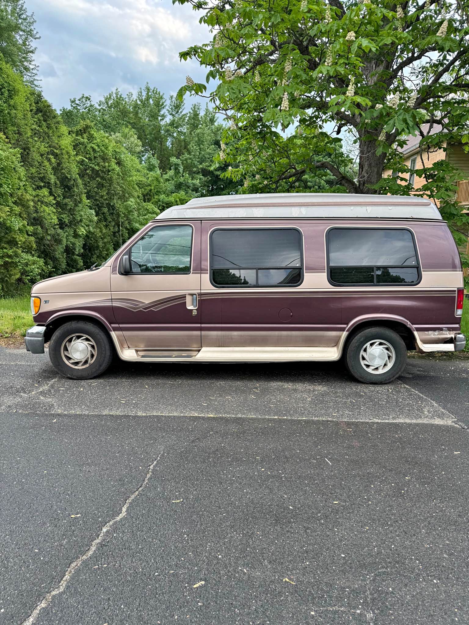 1997 Ford Econoline E150 Passenger - Van