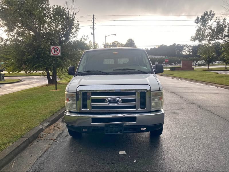 2010 Ford.  Econoline. 350. Passenger.