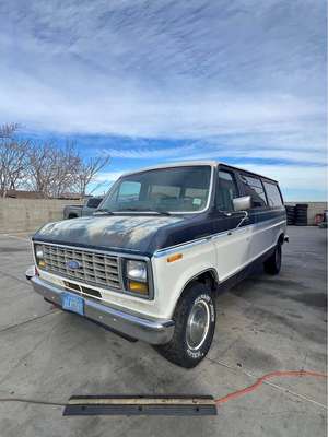 1985 Ford Econoline - XLT Extended Wagon 3D