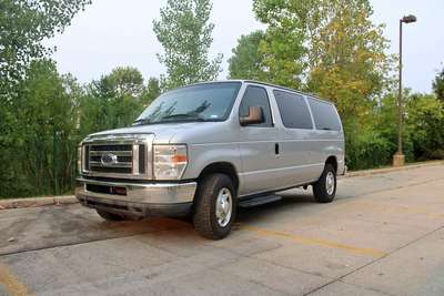 2010 Ford Econoline E350 Super Duty Passenger - Van