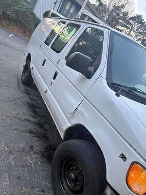 2004 Ford Econoline E250 Cargo - Van