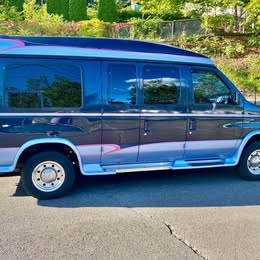 2000 Ford Econoline E-250 Van