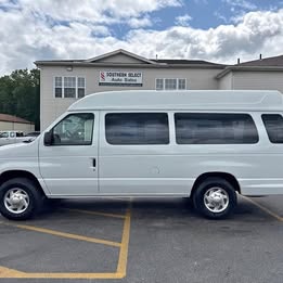 2013 Ford Econoline E-250 Handicap-Equipped 73k Low Miles