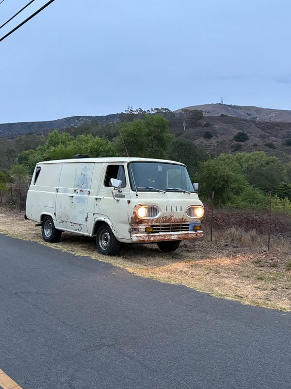 1967 Ford Econoline - Super Van