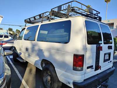 2013 Ford Econoline E350 Super Duty Passenger - Van