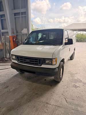 2003 Ford Econoline E150 Cargo - Van