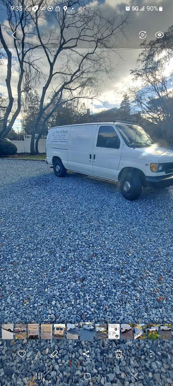 2001 Ford Econoline E250 Cargo - Van