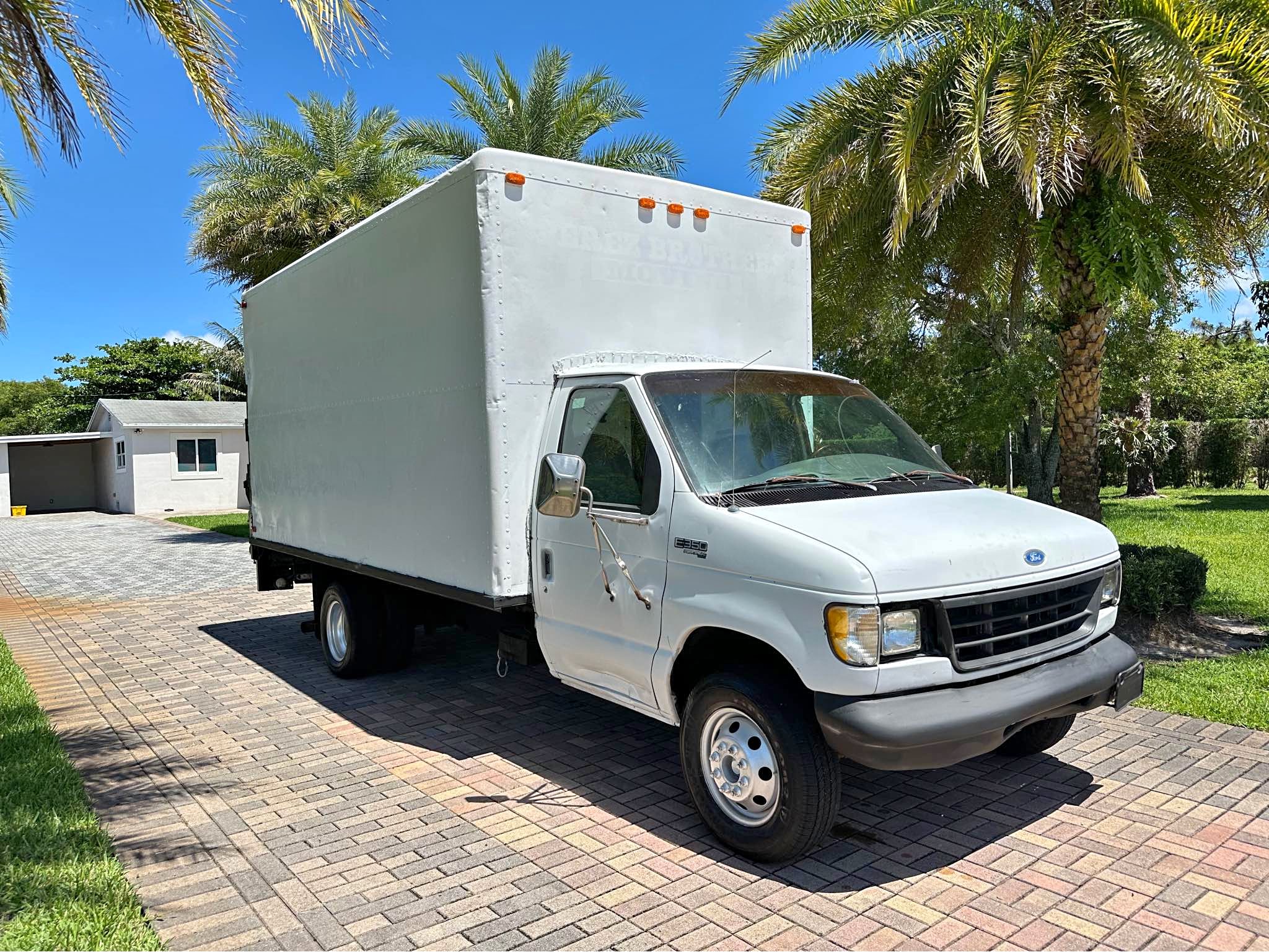1999 Ford Econoline E350 Super Duty Cutaway - 14FT Box truck