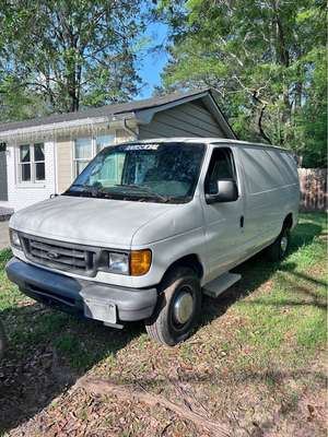 2006 Ford Econoline E150 Cargo - Van
