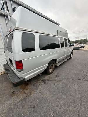2008 Ford Econoline E350 Super Duty Passenger - Extended Van