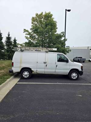 2009 Ford Econoline E250 Cargo - Van