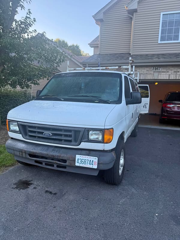 2005 Ford Econoline E350 Super Duty Cargo - Van