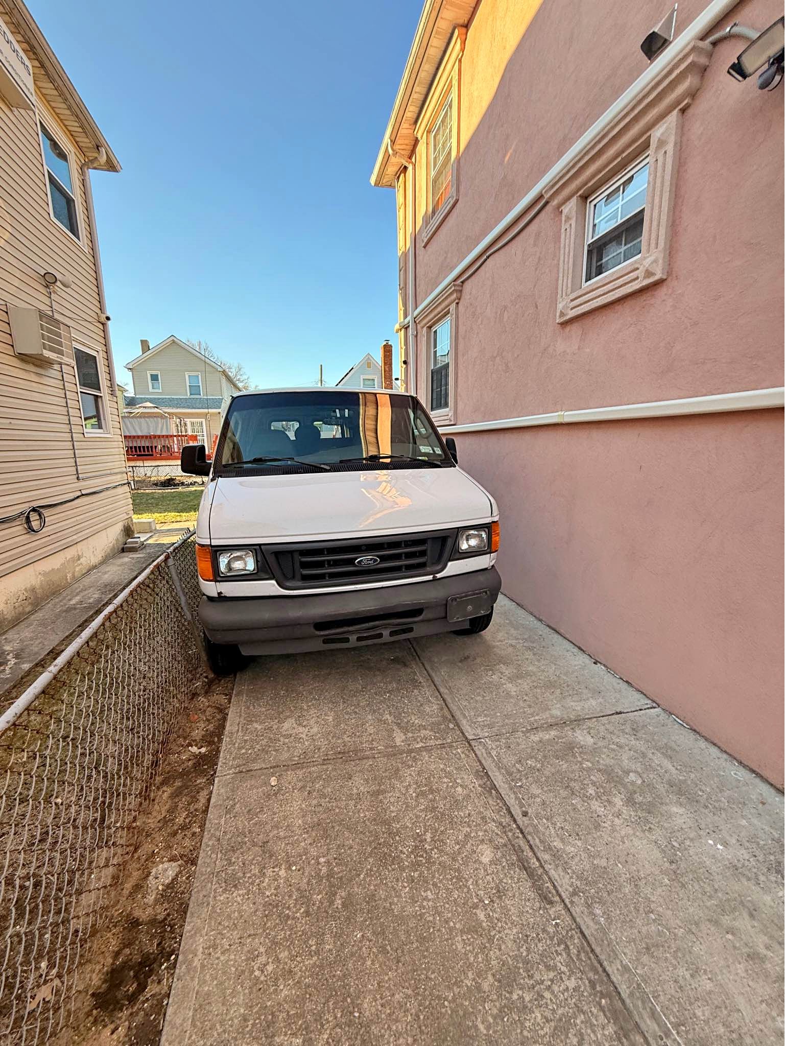 2004 Ford Econoline E250 Cargo - Van